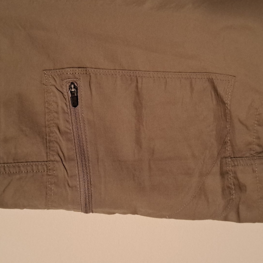 RedHead Men's Brown Cargo Shorts.  Size 36. - Picture 3 of 8